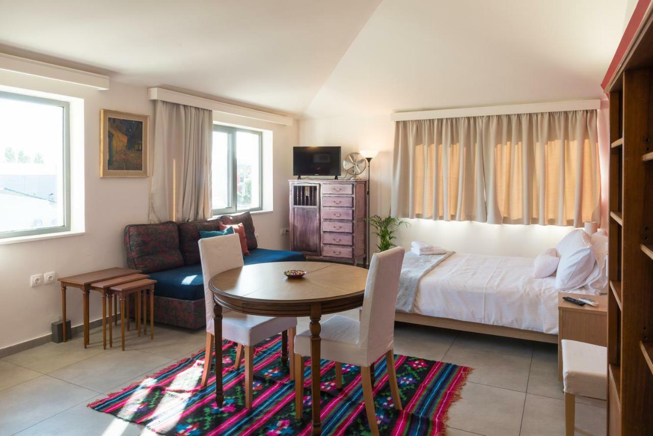 Chroma Lodge Pikermi Exterior photo